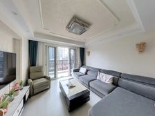 北美公寓 5室2厅 216.28平