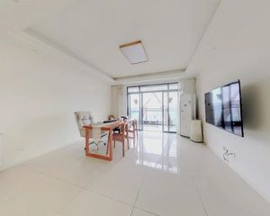 澳龙名城3室2厅东南