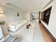 漕宝路地铁口0距离 黄金楼层 一梯两户 板式南北通 有停车位