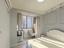 徐汇宛南六村装修客厅朝南落地窗