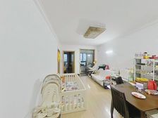 九号线新出 电梯中层 满五V一 居家精装修 前排无遮挡采光好