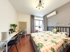 此房满五不唯一,位置好,客厅宽敞,居住舒适度高