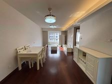 地铁口次新电16楼 有车位 视野开阔全新精装修 密码看房