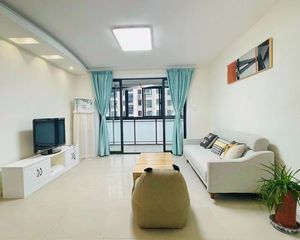 市中心 小高层电梯房 带产权车位 业主多次降价 谁看谁喜欢