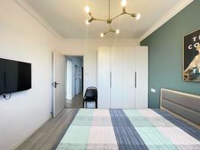 电梯已装!内环内,全新精装修,满五,进,财 ,带固定车位