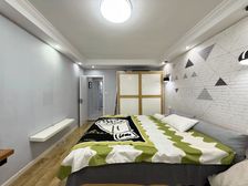 电梯已成,带1个固定车位,主卧朝南,全新婚房装修,买好诚售!