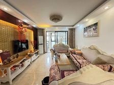 不仅是生活基础 更是梦想起点 好房诚意出售 紧邻宝龙地铁口