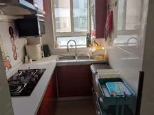 泰和路678弄小区 南向高层两房 满五 160万