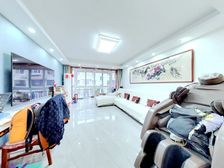 枫叶公寓 3室2厅 136.12平