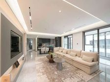 新外滩花苑 3室2厅2卫 精装修 2300万元