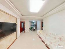 实房 实图 川中九年 自住精装三房 诚心出售 看房方便