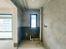 价格优势,8层洋房,房源位置好。