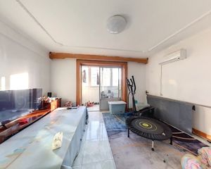 户型方正 卧室朝阳,明厅,业主诚心出售
