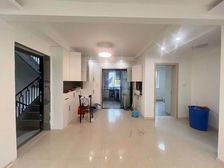 金碧汇虹苑 3室2厅1卫 精装修 135万元