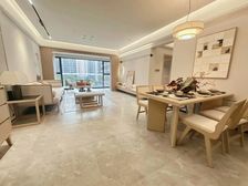 联湖花园 2万上车 燕湖轻轨站旁 (来电送车位)全新装修未住