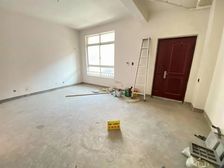 小区临河位置 联排毛坯别墅 近上海之鱼 金海湖地铁口。