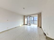 !送车位!金平路地铁口经典三房,360俯瞰中心花池!