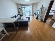 06年品质小区 电梯高区 板式南北通 带产权车位 看房有钥匙