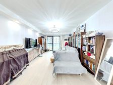 上海绿城二期安静位置,精装修,中间楼层,采光视野无遮挡