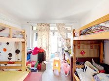 东城新村中间楼层户型方正采光好送家具家电