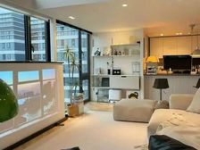 售楼处清栋特惠 大家中心中高楼层73平边套全亮间南北通双采光