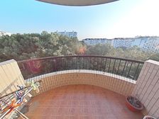 地铁口,1梯2户,总高8楼小洋房,中层在售,大3房,花园位置