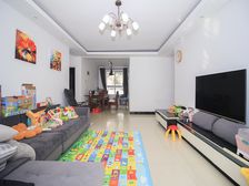 闵行颛桥金榜新苑 南向两房 满五简装 总价250万