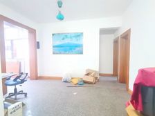 渝中区五朵 国宾后面 南北通透标准三房 牛角沱轻轨站附近