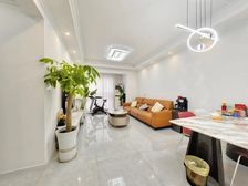 檀香花园 3室1厅 南