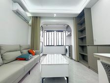 龙漕家园,业主诚心出,看中可谈,南北通透,全明,小区花园位置