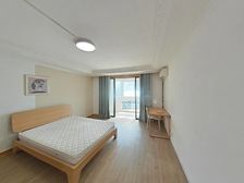 满五年税少,户型方正,通风效果好,产权清晰02年商品房