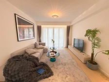 (业主因资金周转 )电梯房 赠全屋精装 拎包入住 近万体