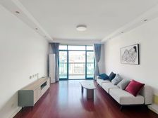 中心位置!出价就卖!房东着急用钱!看房方便!南北通透 小高层