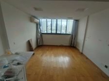 高荣小区 电梯房 商业配套齐全 出行方便 中间楼层 商品房