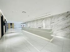 免租8个月丨南山科兴科學园丨精装1000平丨带家私丨拎包办公