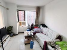 红山郡 精装好房 有电梯 清晰 中间好楼层 南向采光好