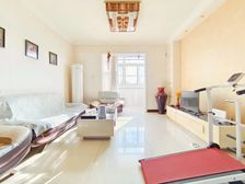 双D铁旁 辽宁里 精装东方山南北三室 不是顶楼 总价低随时看