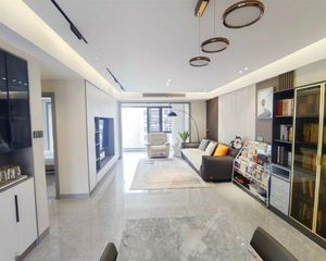 旭辉美的东樾城清水毛坯正规大4房诚心出售