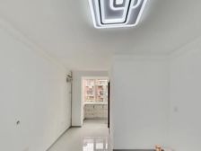 新出 东方里3楼3楼 精装南北两室 单价低 诚心卖 随时看