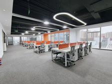 东南边户精装带家具 电梯口大开间 河西中央商务区精装面积多选