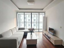 新上房东出国定居着急出手|接受砍价|送固定车位|中间楼层|