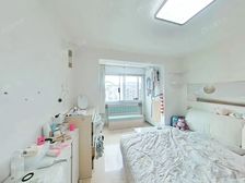 金巷小区 1室1厅1卫 精装修 205万元