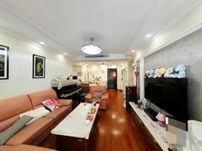 业主置换新房卖好,诚心出售 中高楼层人车分流,商业街旁边