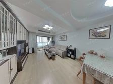 新上两房,装修三年,中央空调,诚意出售,看房随时