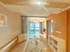 品尊国际 1室2厅1卫 简装修 648万元