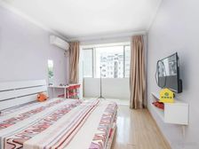 岚皋西路342弄小区 1室1厅1卫 精装修 240万元