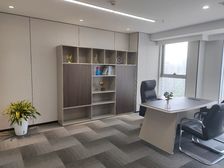 正对电梯口,锦业时代,4加1格局16个工位,自控空调,地铁口