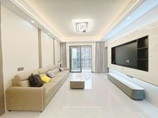 近轻轨站(全新没住过)近市场市人医,高速口,送车位