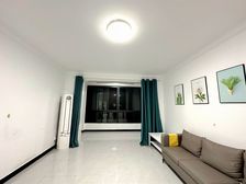 新挂牌,3楼,带车位,业主已定急售,房源保真,随时看房!!