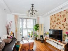 火爆!建平 精装电梯三房,可刀空间大,必上车好房!!!